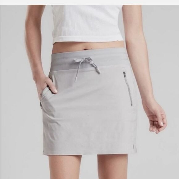 ATHLETA Trekkie North Skort, light gray, size Large - Picture 1 of 6